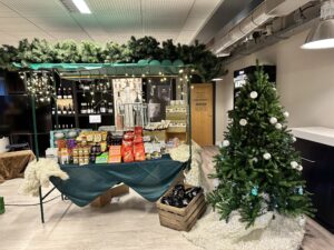 Kerst pakketten uitdelen